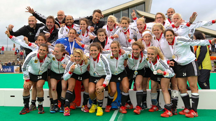 他在赛